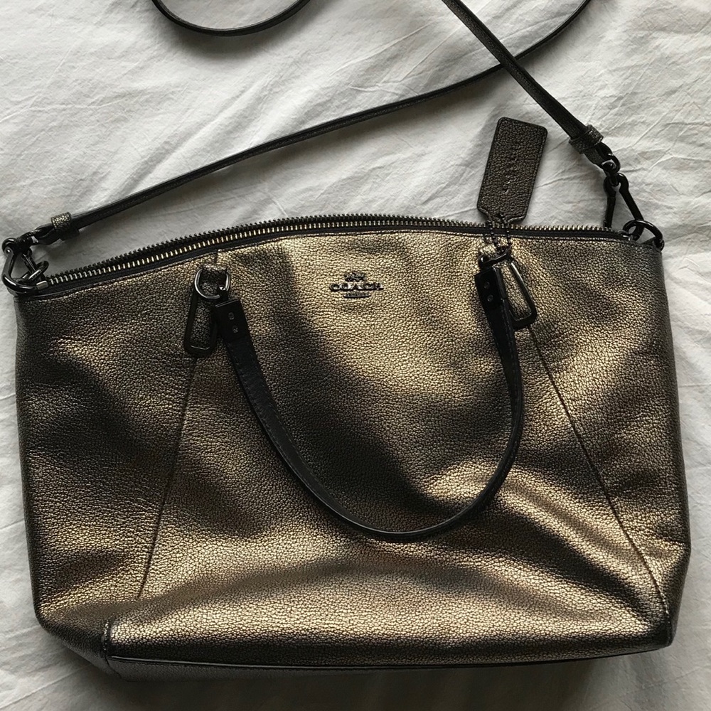 Medium Coach Purse Satchel
